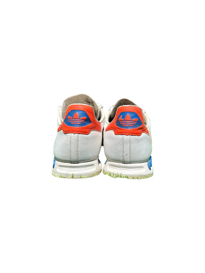 Adidas White Sneakers with Orange Stripes – Stylish Casual Streetwear Shoes (EUR 42 | US 9)