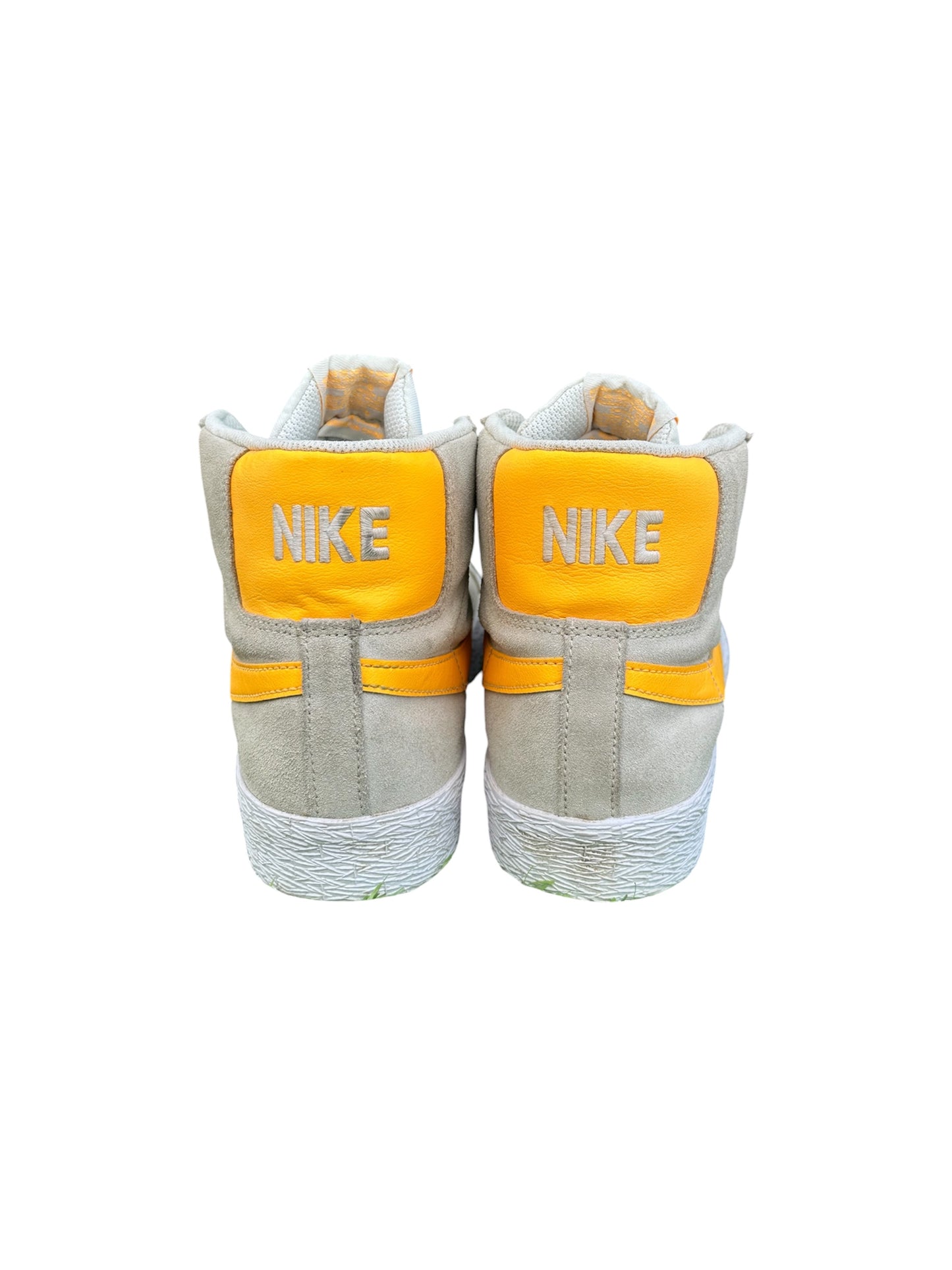 Nike SB Zoom Blazer Mid – Summit White / Laser Orange (EUR 41 | US 8)