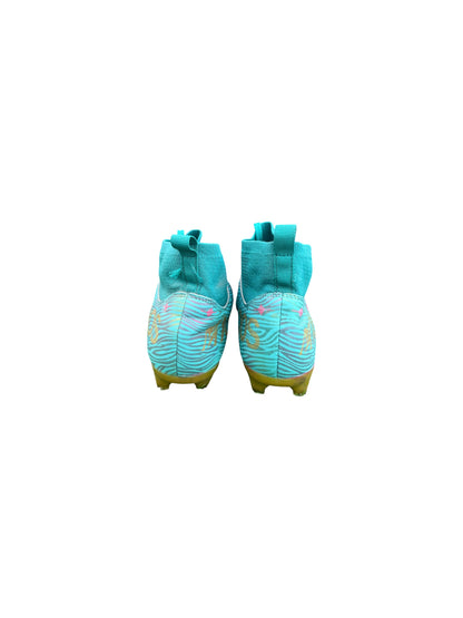 Airful Soccer Shoes Professional Spikes – US 6 / UK 5 / EU 38 (24cm)