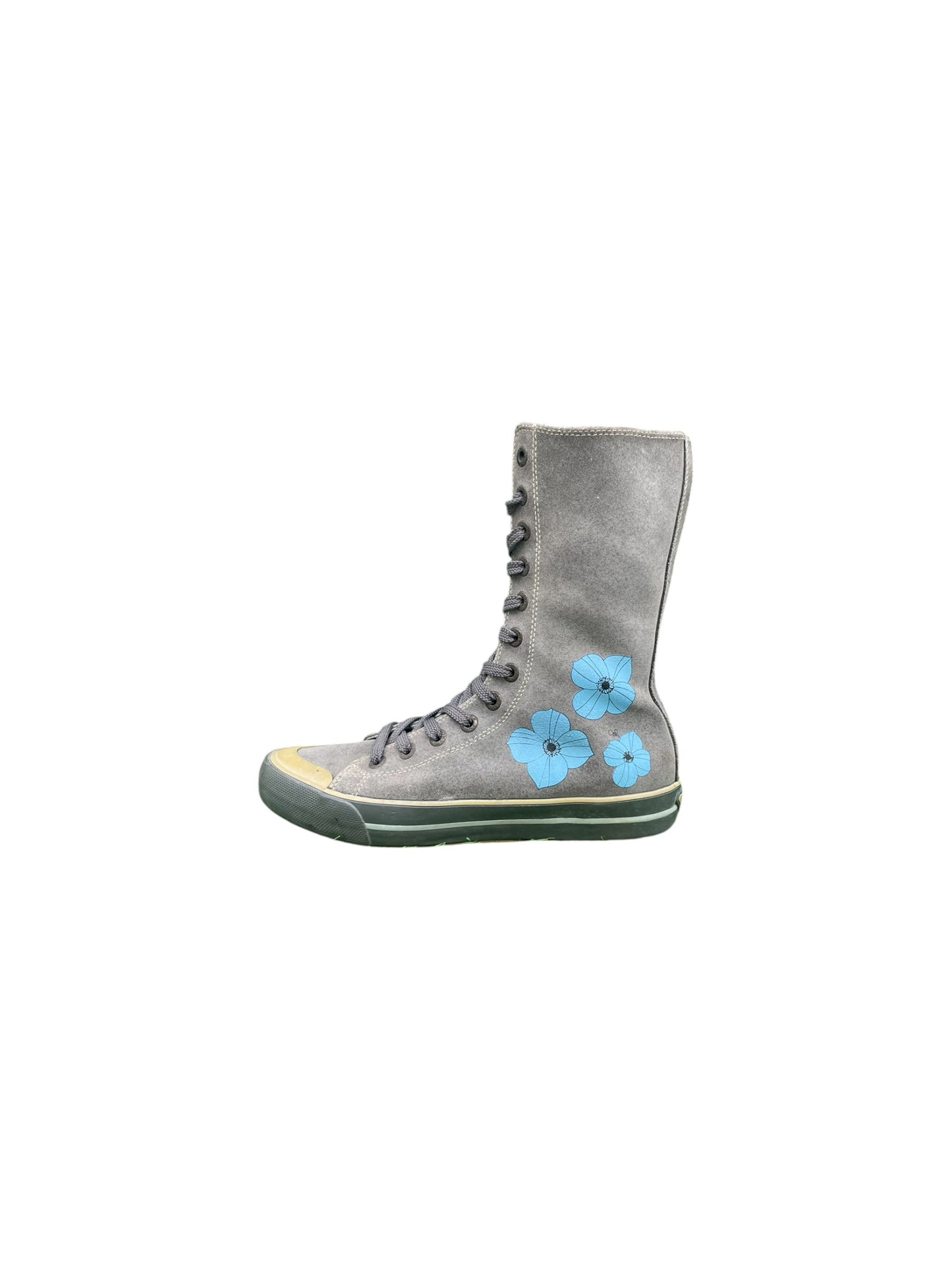 Canvas High-Top Sneakers – Stylish & Comfortable