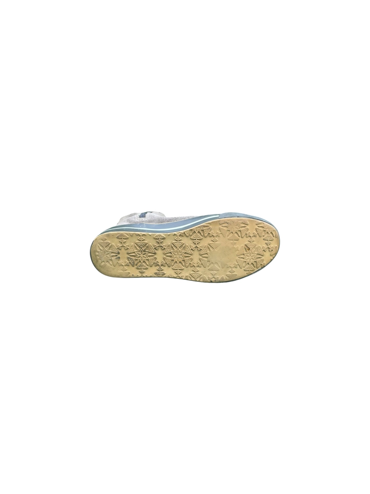 Canvas High-Top Sneakers – Stylish & Comfortable